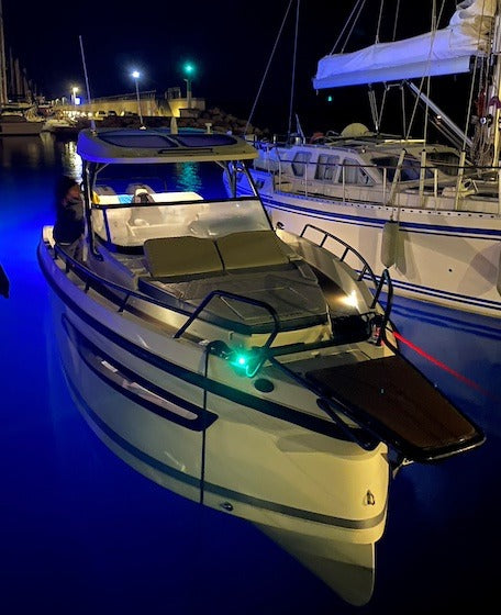 NAVIGATION LIGHTS
